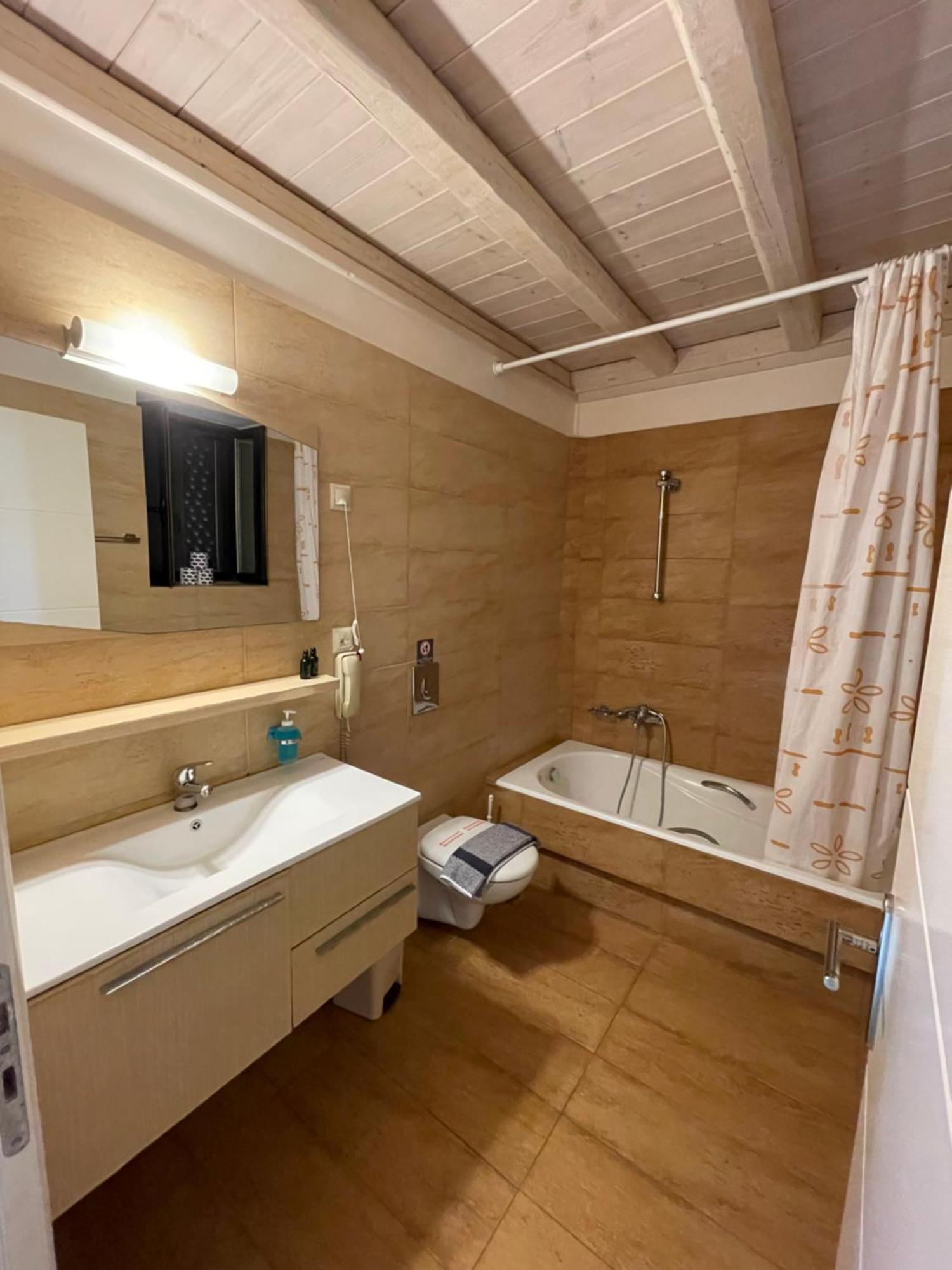Kolokotronis Hotel & Spa 酒店 Stoúpa