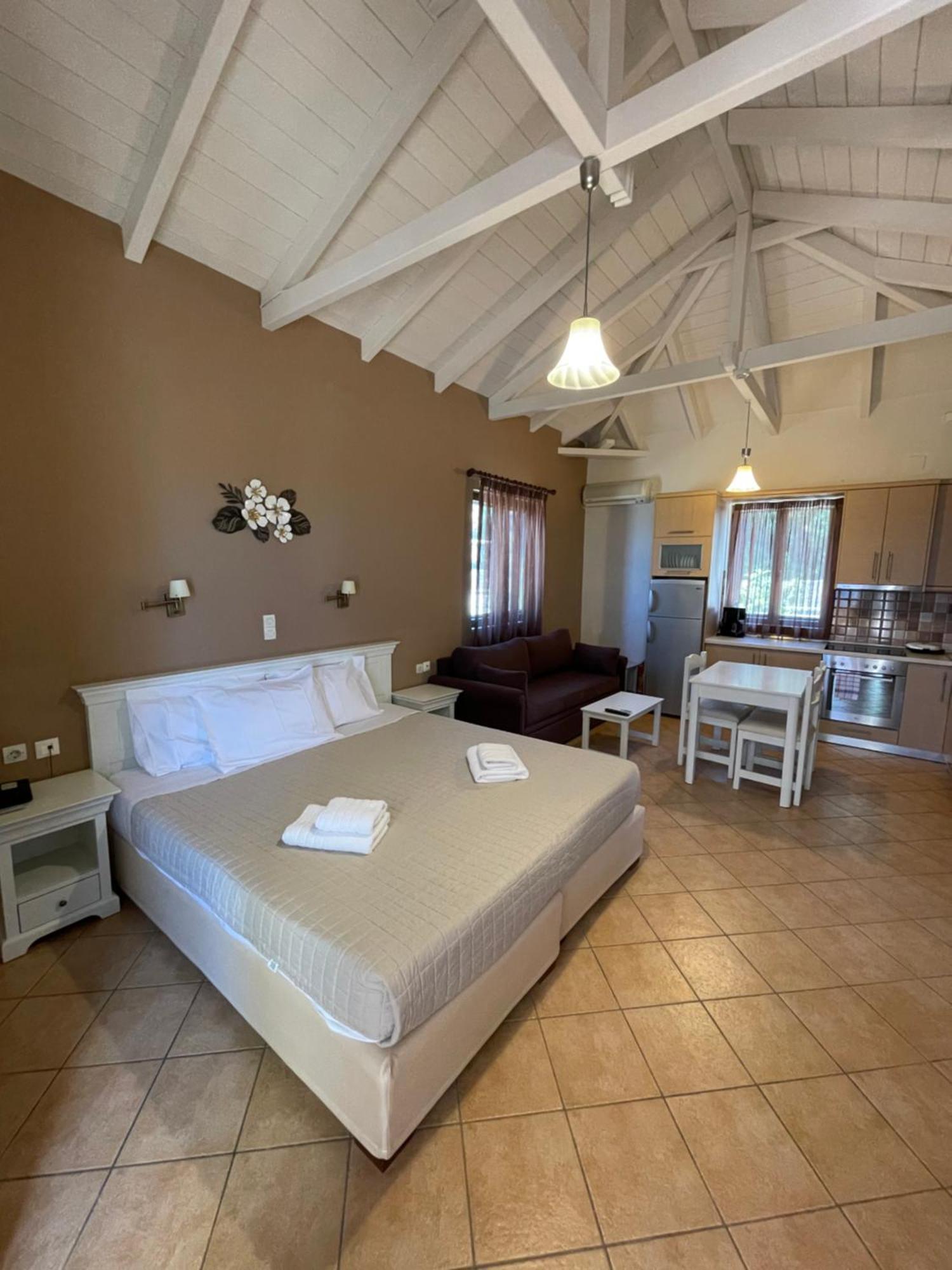 Hotel Kolokotronis &