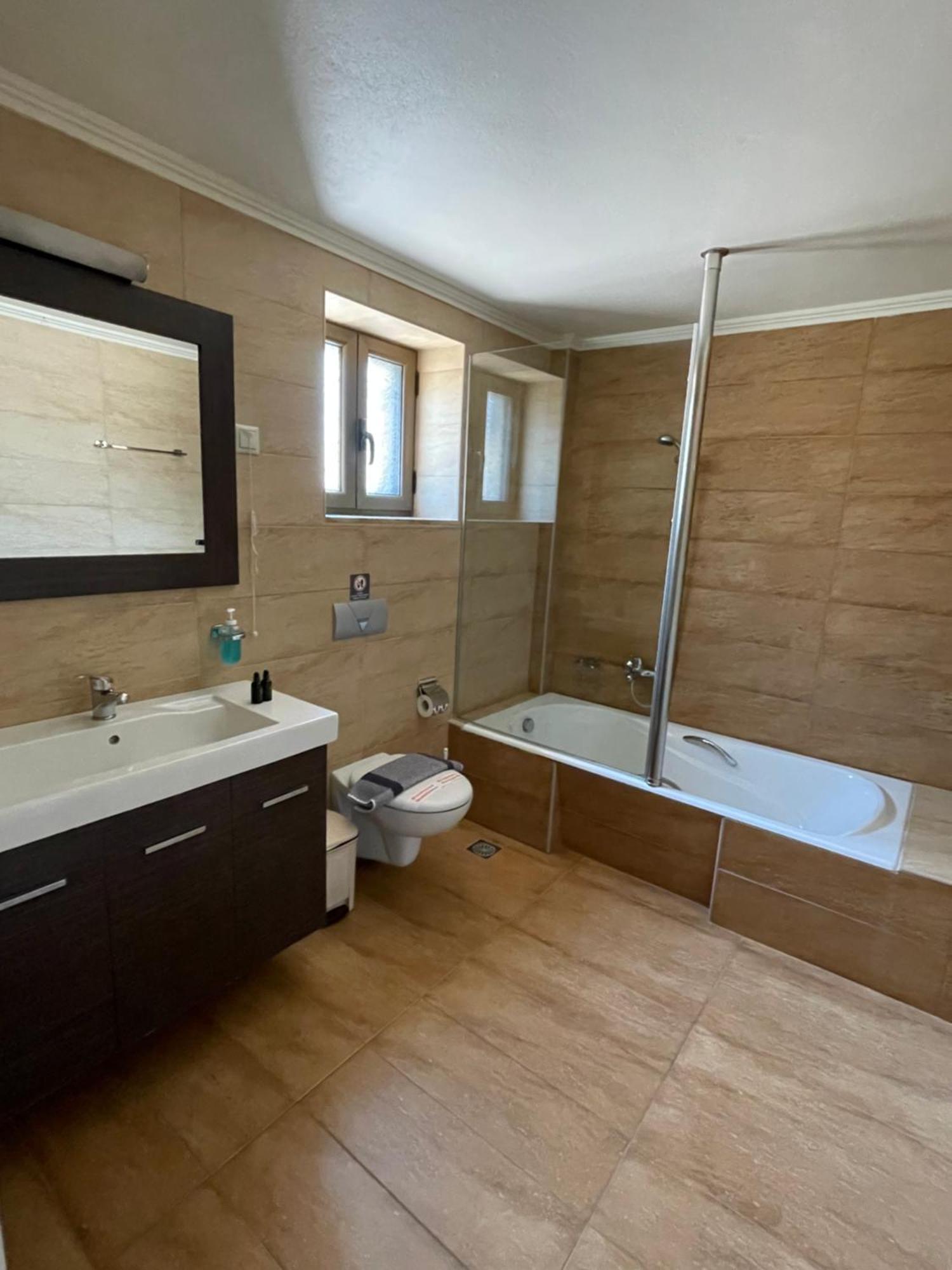 Kolokotronis & Hotel 4*